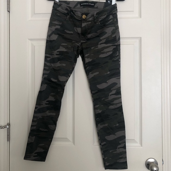 Express Camo Jeans - Picture 6 of 16